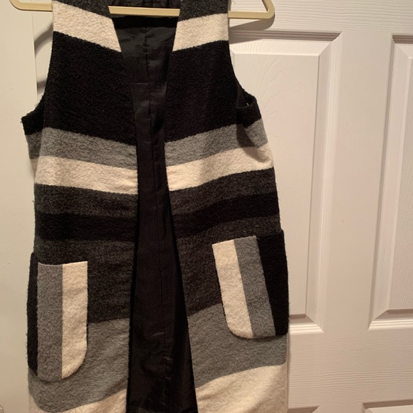 Elevenses Chunky Striped Wool Vest - Picture 4 of 4
